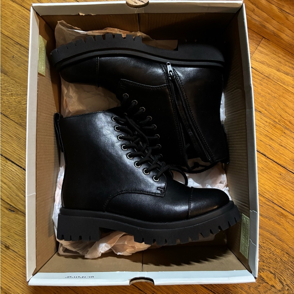 Jupiter Black Boots
